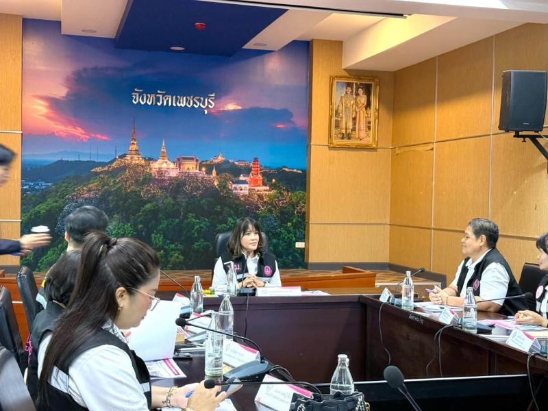 นางสาวชวนชม จันทะ�