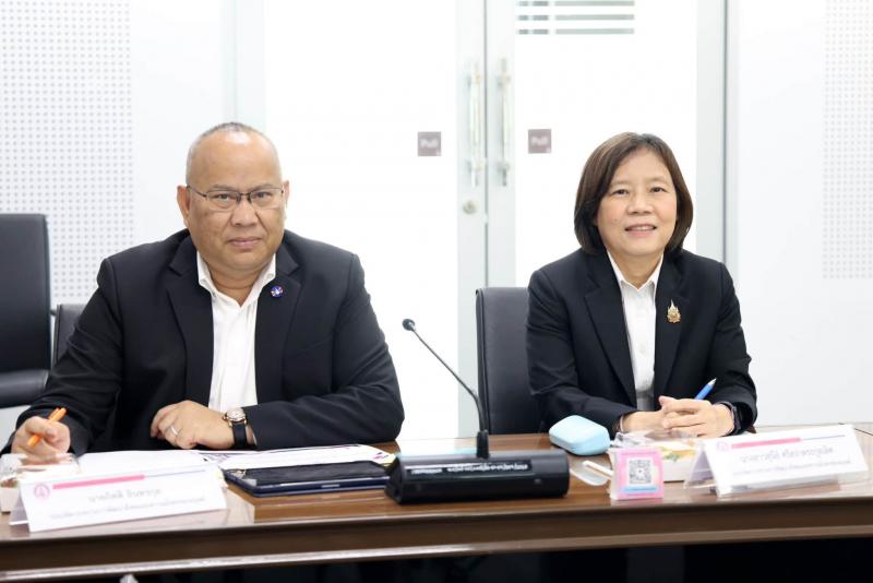 ปลัด พม. เป็นประธา�