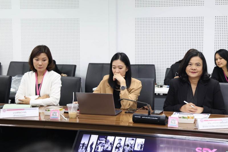 ปลัด พม. เป็นประธา�
