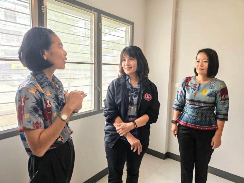 นางสาวชวนชม จันทะ�