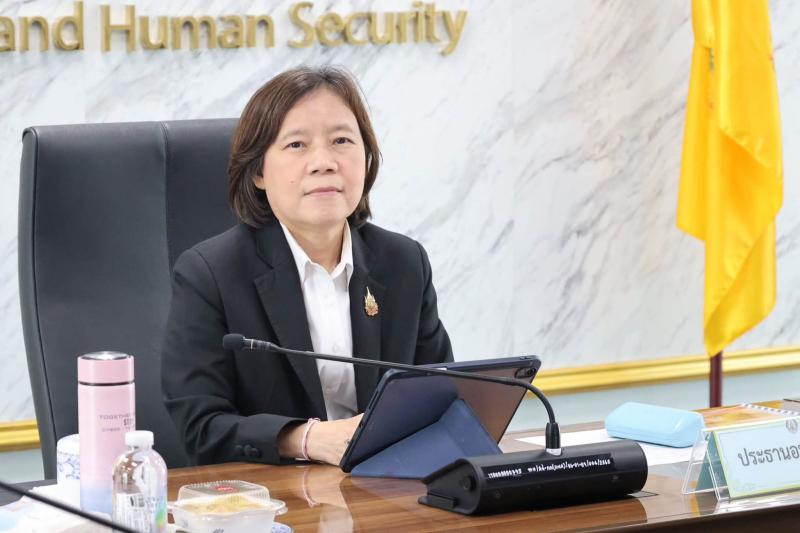นางสาวสุนีย์ ศรีส�
