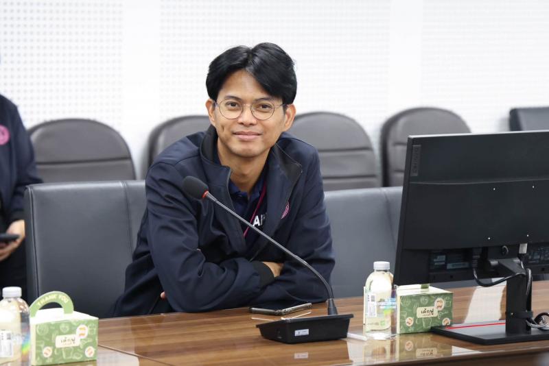 นางเตือนใจ คงสมบั�