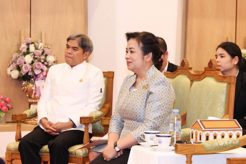 ปลัด พม. นำคณะผู้บ�