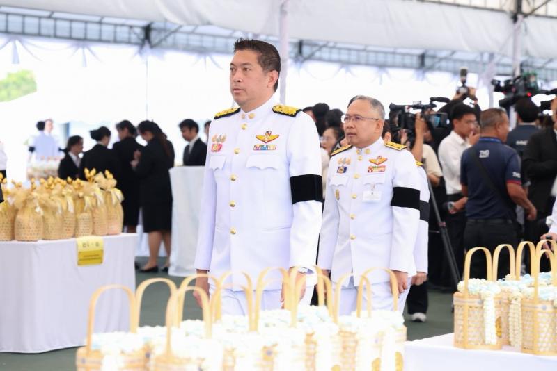 รมว.พม. พร้อมด้วย ป�