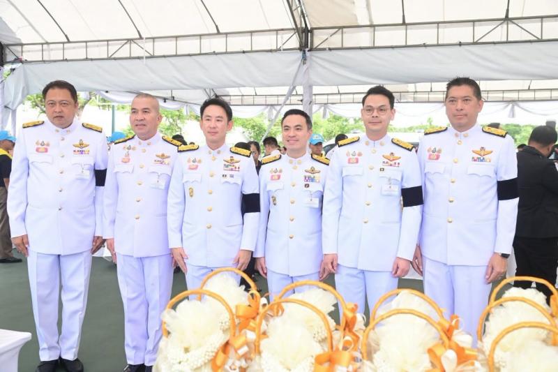 รมว.พม. พร้อมด้วย ป�