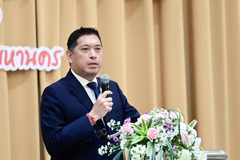 "นิกร โสมกลาง" ร