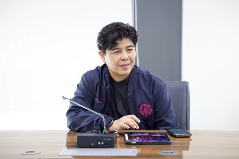 นางเตือนใจ คงสมบั�