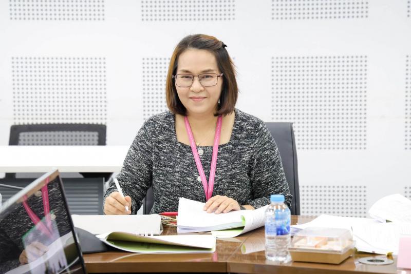 นางเมธินี เทพมณี ป