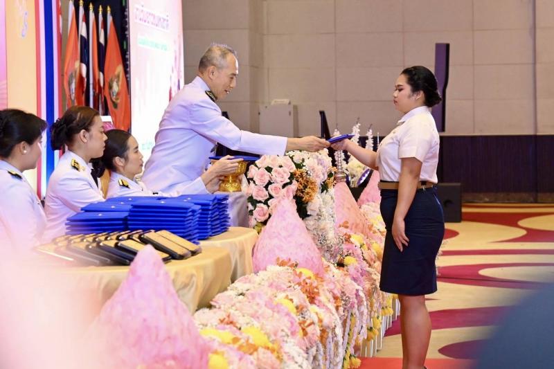 พม. จัดงานวันเยาวช