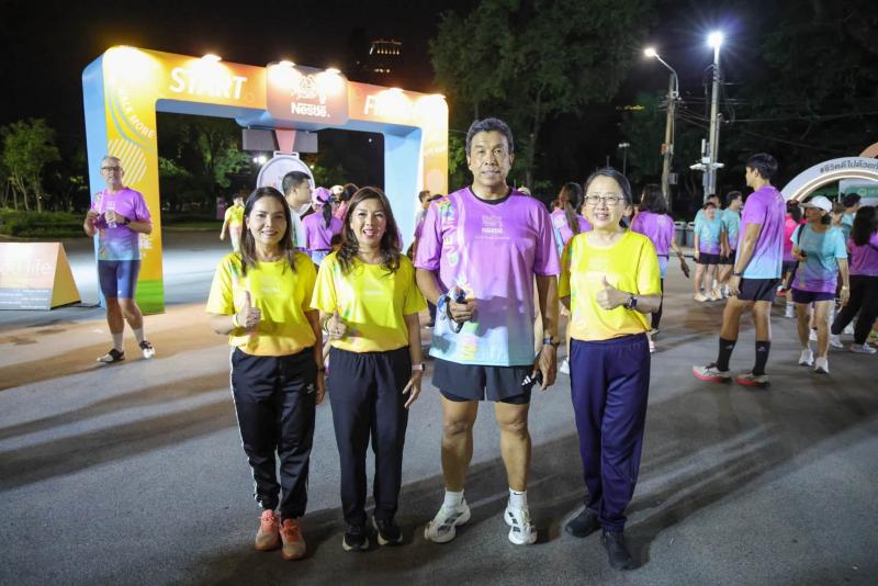 นางสาวนภาพร เมฆาผ�