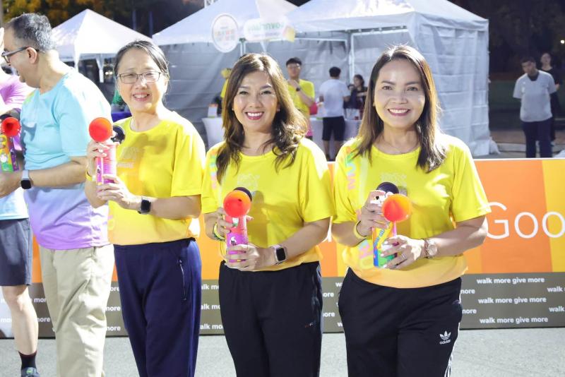 นางสาวนภาพร เมฆาผ�