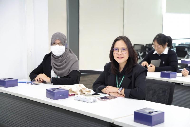 นางสาวสุนีย์ ศรีส�