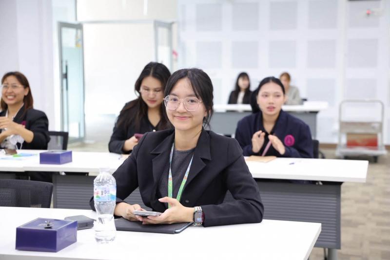 นางสาวสุนีย์ ศรีส�