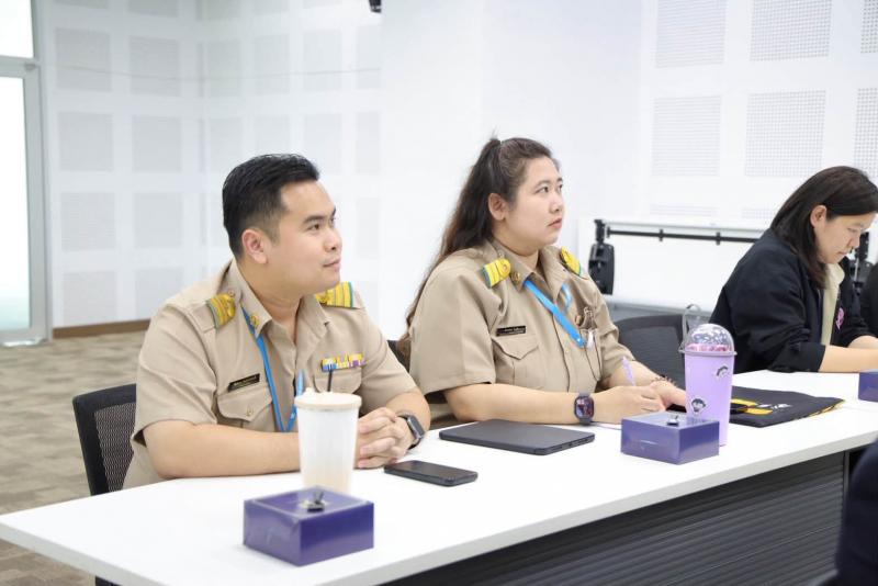 นางสาวสุนีย์ ศรีส�
