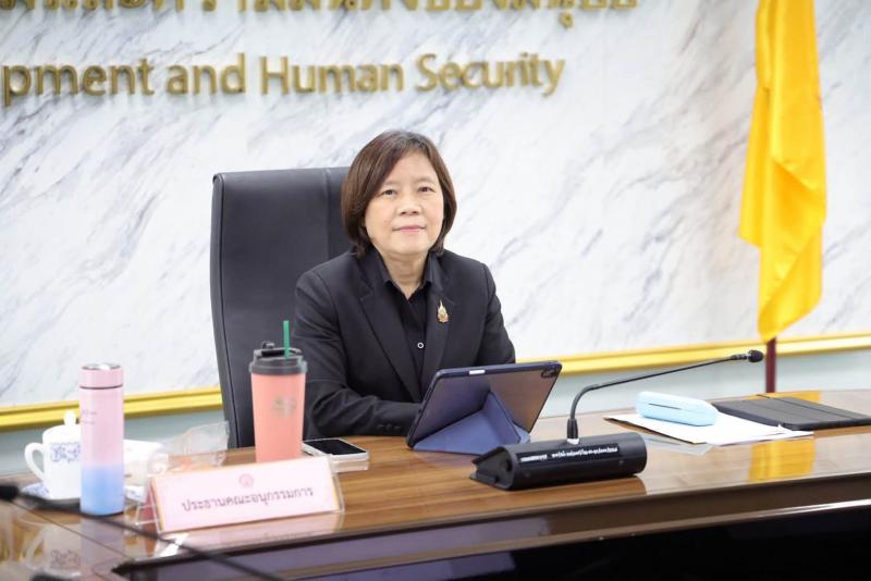 นางสาวสุนีย์ ศรีส�