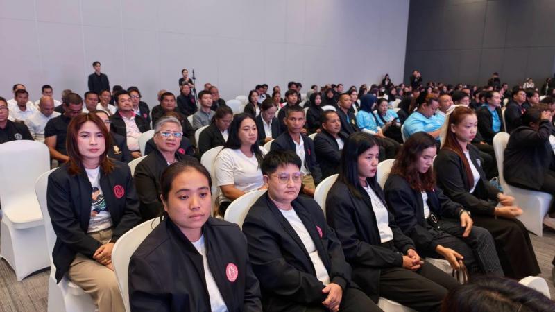 ปลัด พม. เป็นประธา�