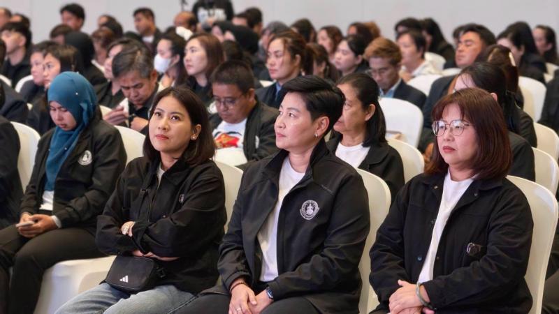 ปลัด พม. เป็นประธา�