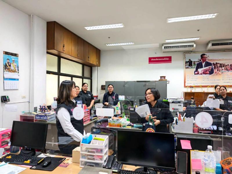 นางสาวชวนชม จันทะ�
