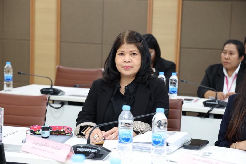 ปลัด พม. เป็นประธา�