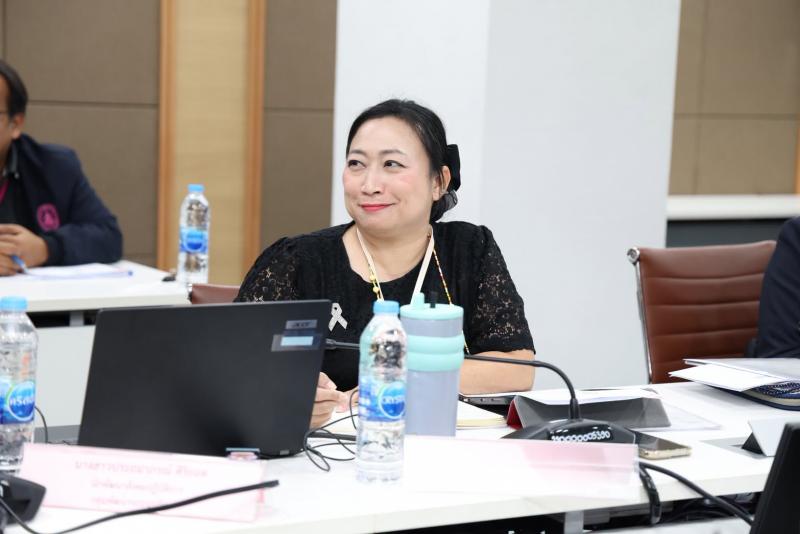ปลัด พม. เป็นประธา�