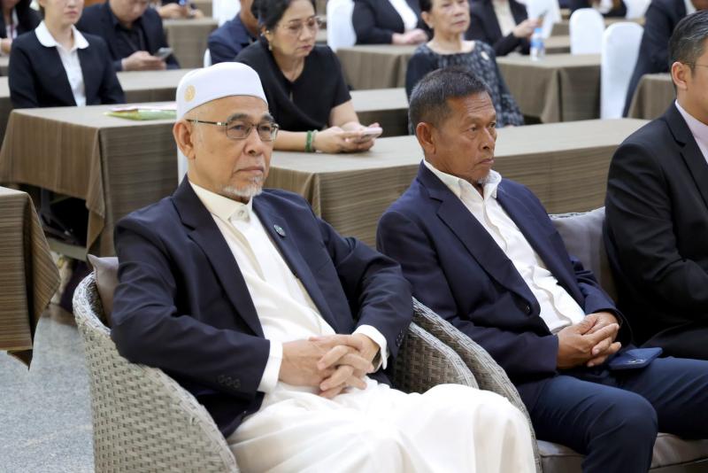 นางสาวสุนีย์ ศรีส�