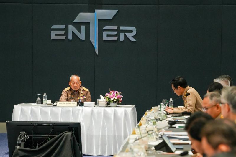 ปลัด พม. ร่วมประชุ�