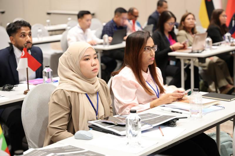 ปลัด พม. เป็นประธา�
