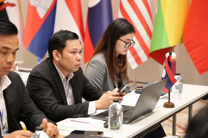 ปลัด พม. เป็นประธา�