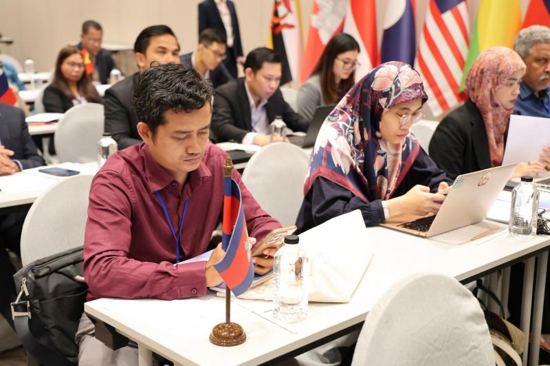 ปลัด พม. เป็นประธา�