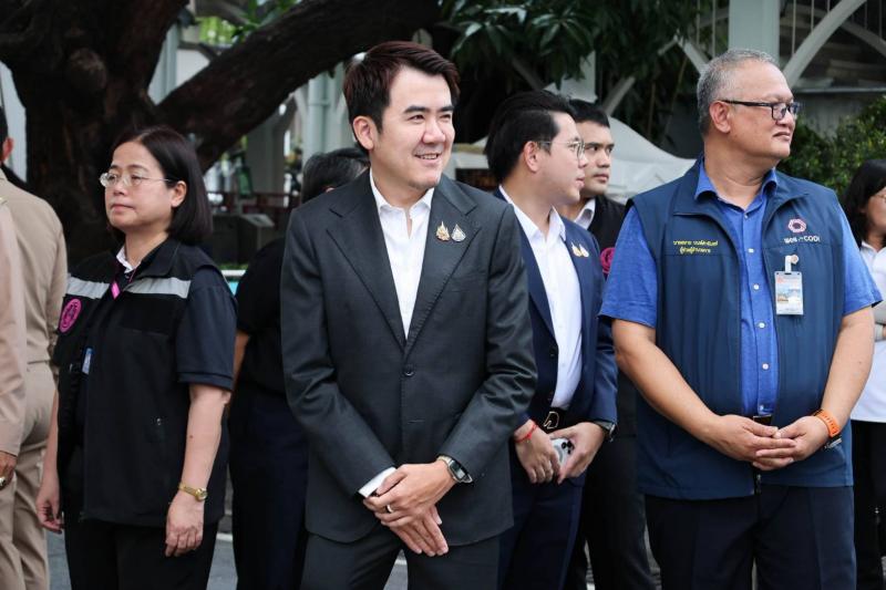 พม. ร่วมรับหนังสือ