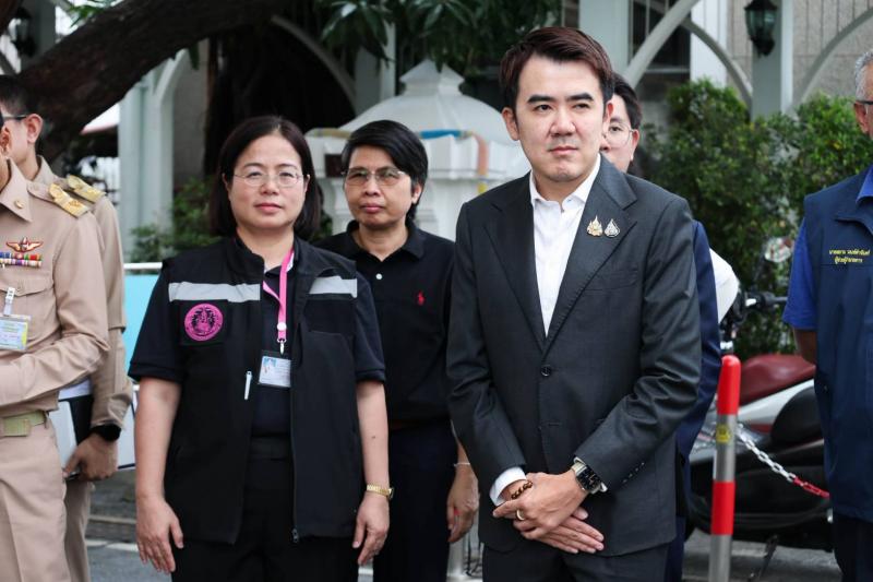 พม. ร่วมรับหนังสือ