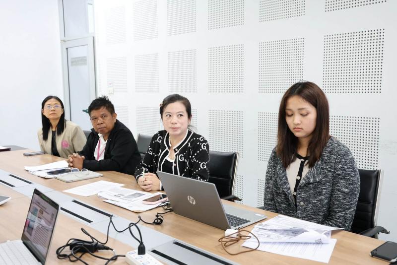 นางศิริลักษณ์ มีม�