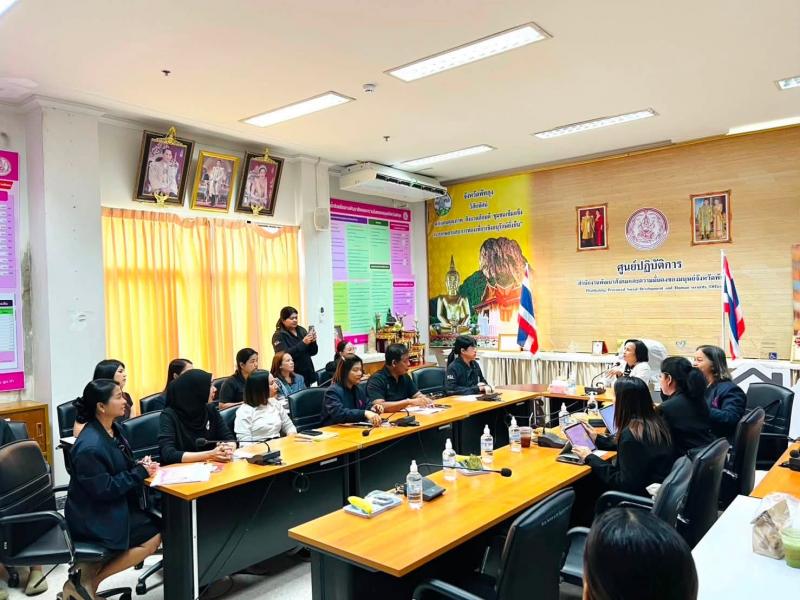 นางวาสนา ทองจันทร�