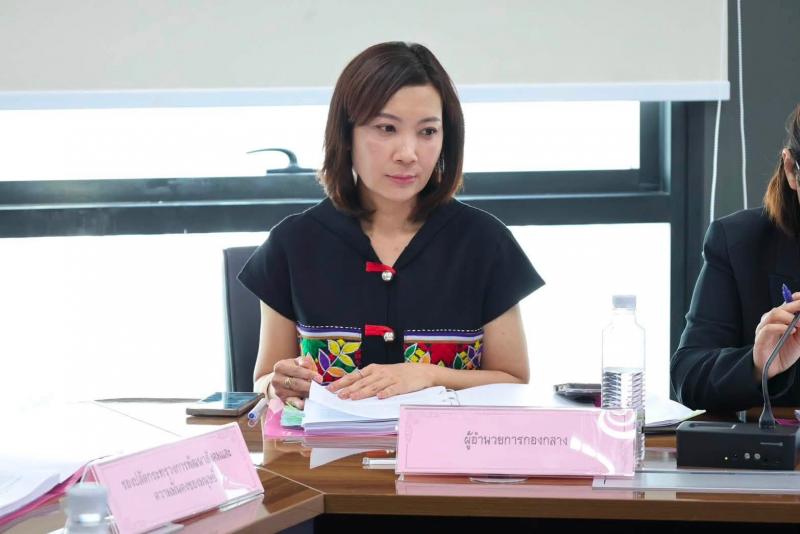 นาวสาวสุนีย์ ศรีส�