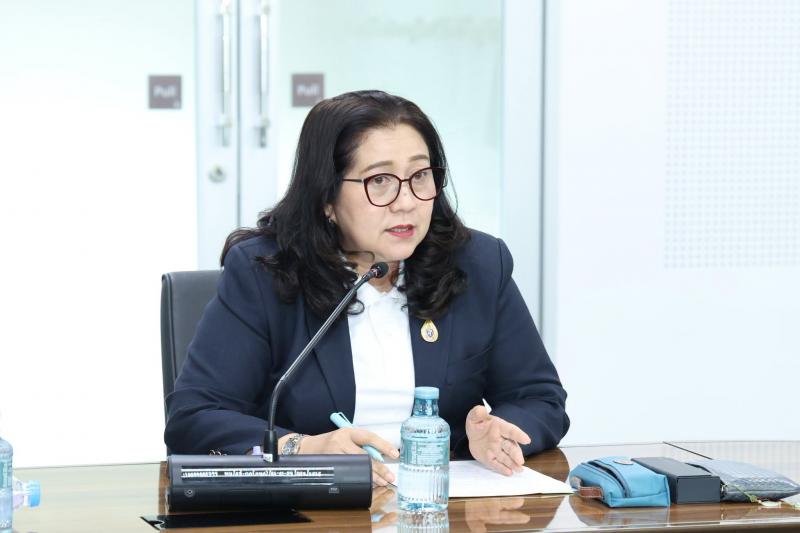 นางสาวสุนีย์ ศรีส�