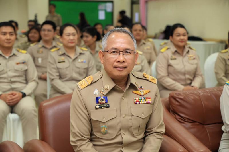 (ปลัด พม.) เป็นประธา