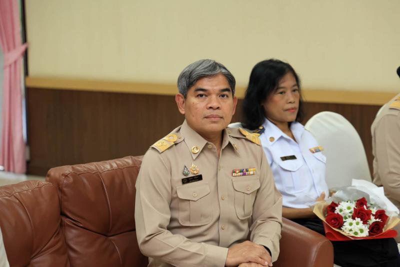 (ปลัด พม.) เป็นประธา