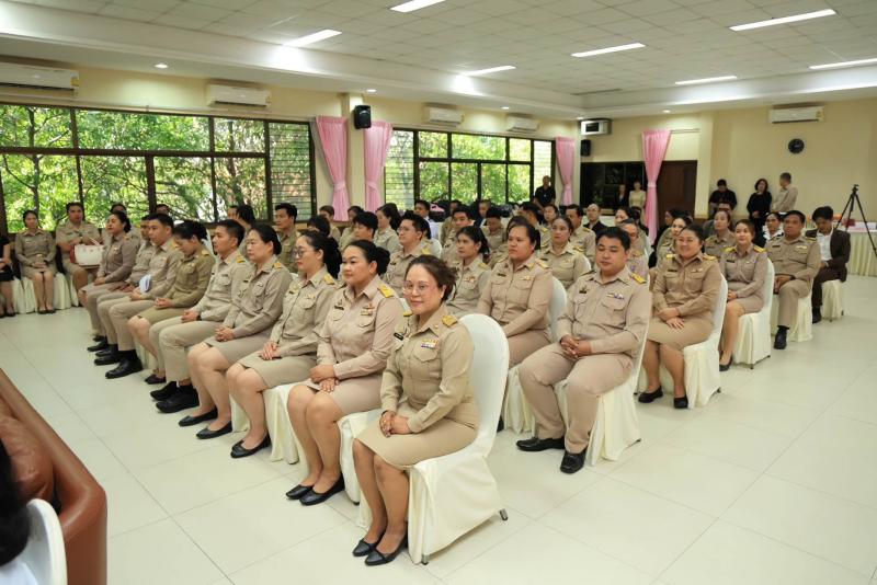 (ปลัด พม.) เป็นประธา