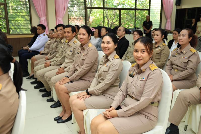 (ปลัด พม.) เป็นประธา