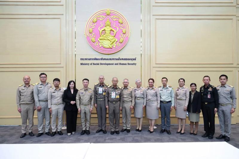 พลอากาศเอก ชลิต พุ
