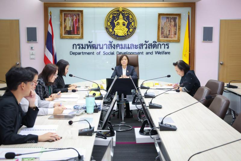 นางสาวสุนีย์ ศรีส�