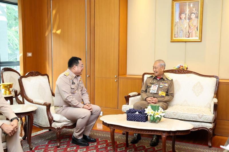 ปลัด พม. พร้อมคณะ เ�