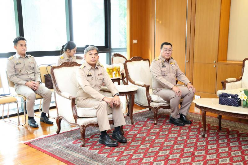 ปลัด พม. พร้อมคณะ เ�