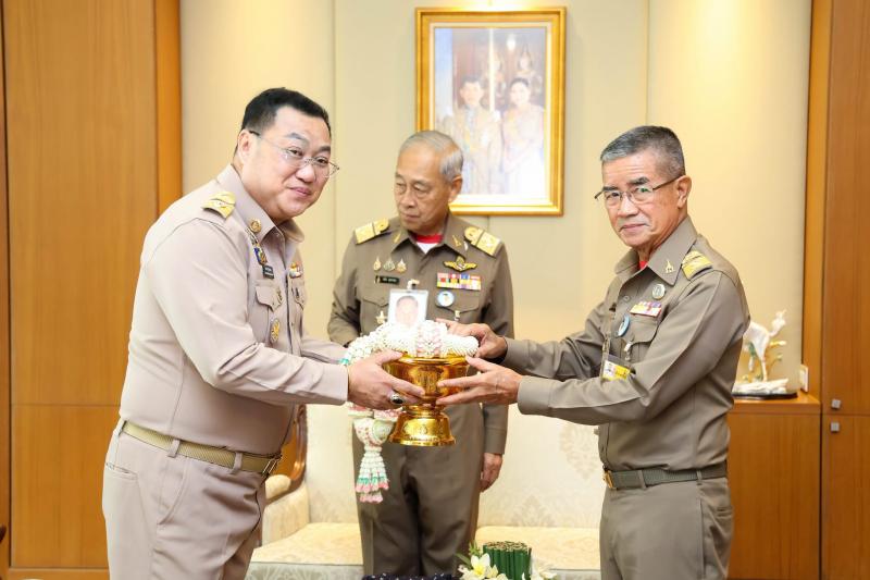 ปลัด พม. พร้อมคณะ เ�