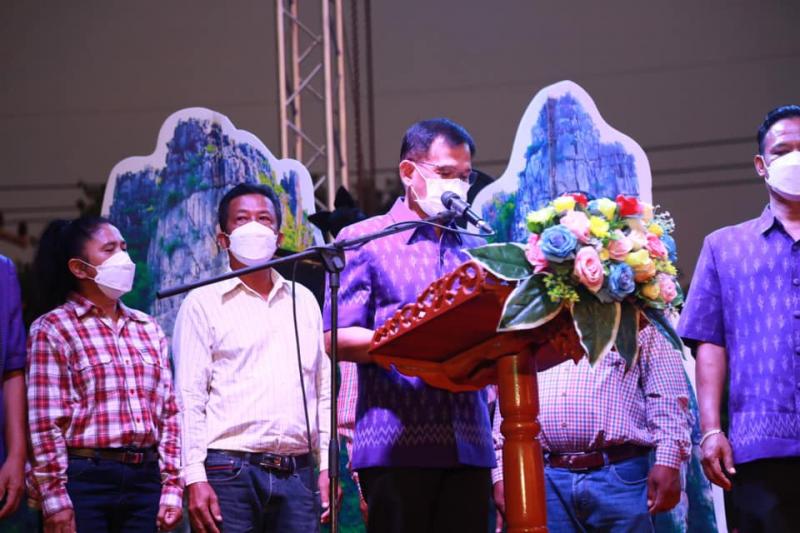 รมว.พม.เป็นประธานเ