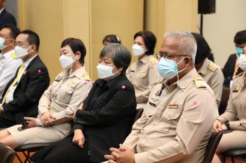 รมว.พม.เป็นประธานใ