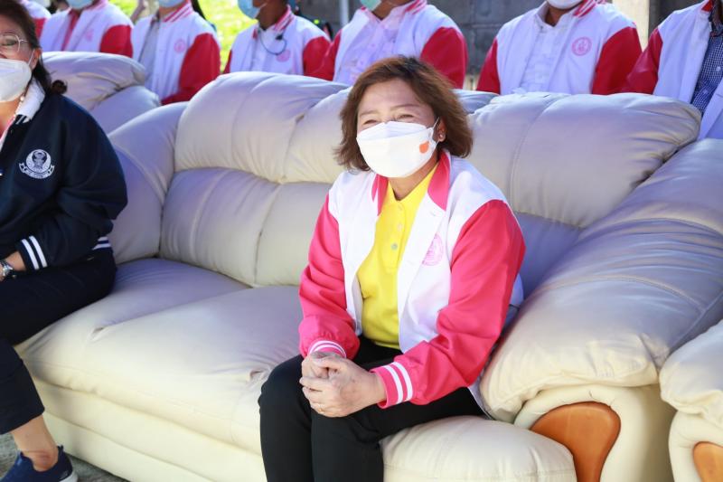 รมว.พม.พร้อมด้วยผู