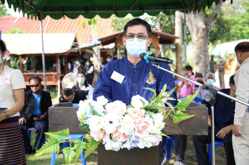 รมว.พม.พร้อมด้วยคณ