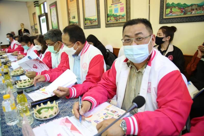 ปลัดพม.เป็นประธาน�