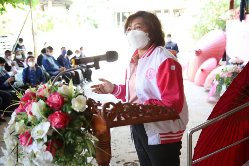 ปลัดพม.พร้อมด้วยค�